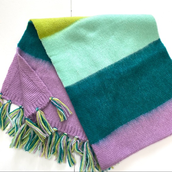 Gap Knit Scarf and Hat Set- NWT - Picture 6 of 15